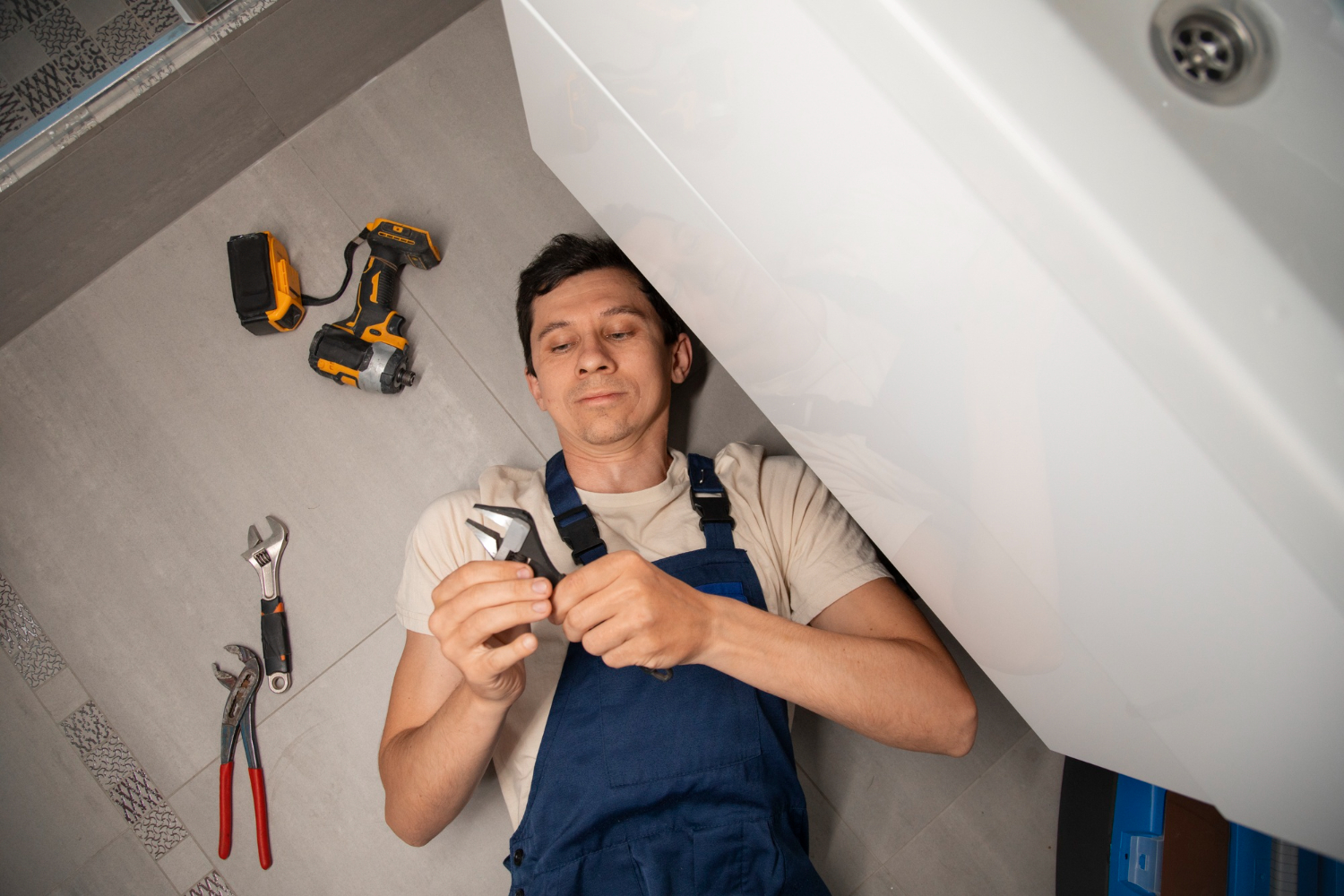 Why You Need a Master Plumber for Complex Plumbing Issues