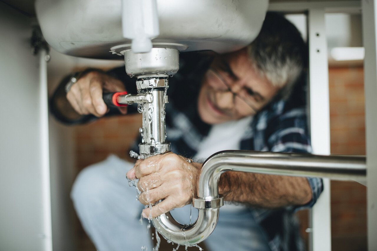 What to Do When You Need Emergency Plumbing Services Fast